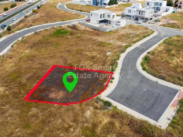 Land in Strovolos - view 1