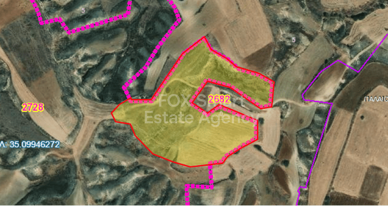 Land in Palaiometocho - view 1