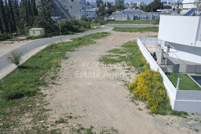 Land in Aglantzia - view 1