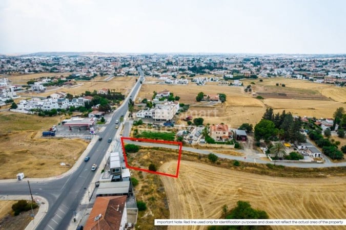 Land in Geri - view 1