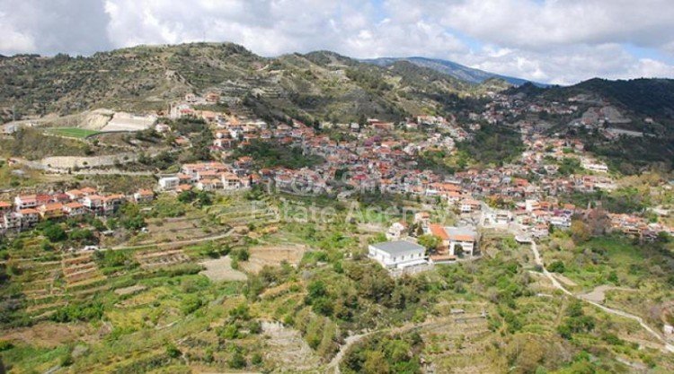 Land in Kyperounta - view 1