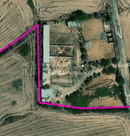 House in Palaiometocho - view 1