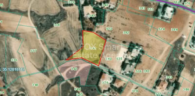 Land in Palaiometocho - view 1