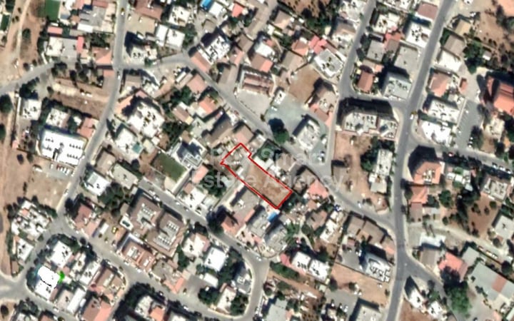 Land in Lakatamia - view 1