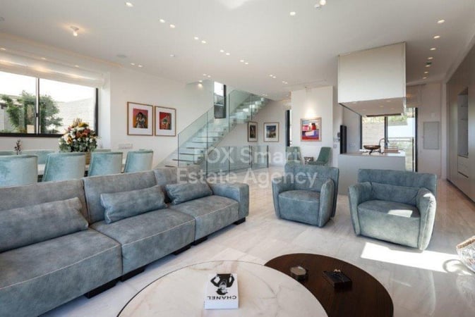 House in Chlorakas - view 1