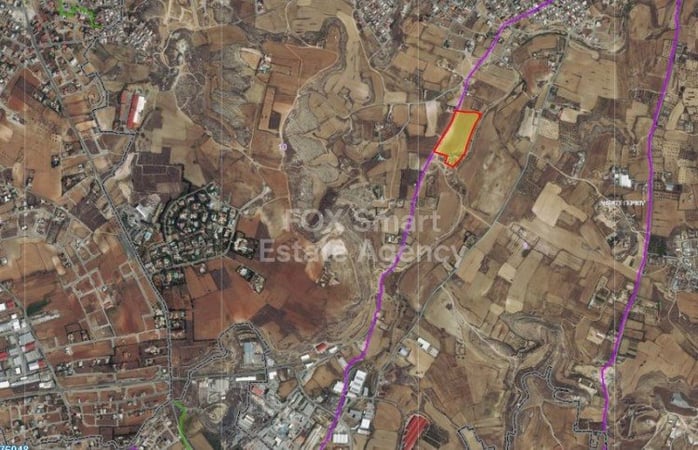 Land in Geri - view 1