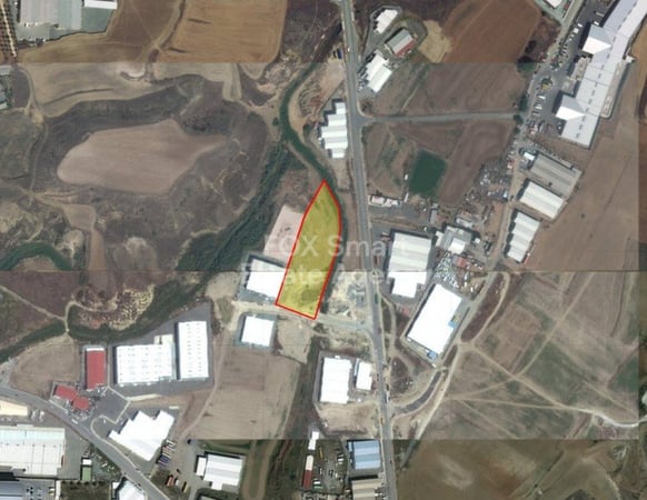 Land in Dali - view 1