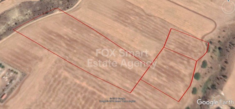 Land in Pera - view 1