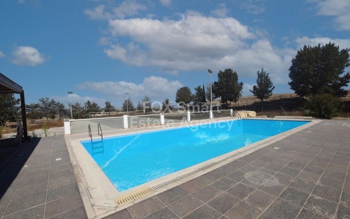 House in Palaiometocho - view 1