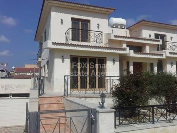 House in Panagia Evangelistria - view 1