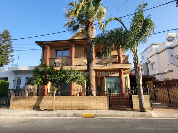 House in Agios Dometios - view 1
