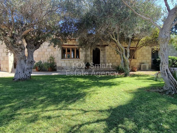 House in Kiti - view 1