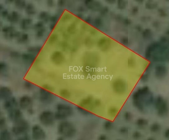 Land in Meniko - view 1