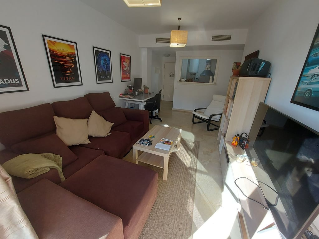 Apartment in La Duquesa - Image 3