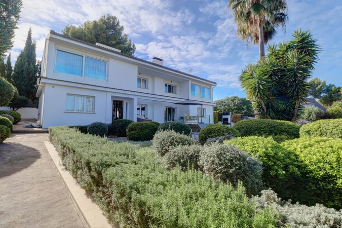 Villa in Santa Ponsa - view 1