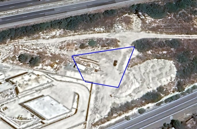 House in Kato Pyrgos - view 1