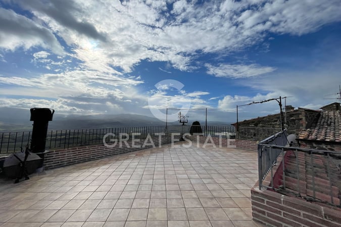 House in Siena - view 1