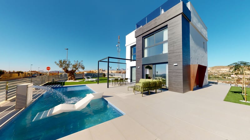 Villa in Alicante - view 1