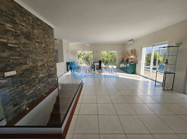 Villa in Ruivas - view 1