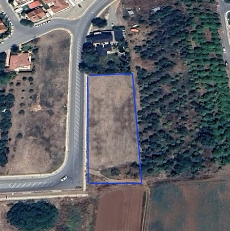 House in Zakaki - view 1