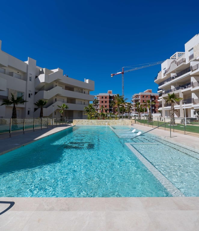 Apartment in Urbanizacion El Raso - Image 3