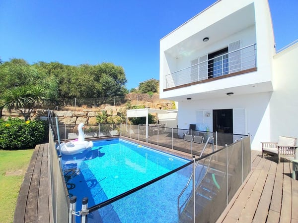 Villa in Torre Guadiaro - view 1