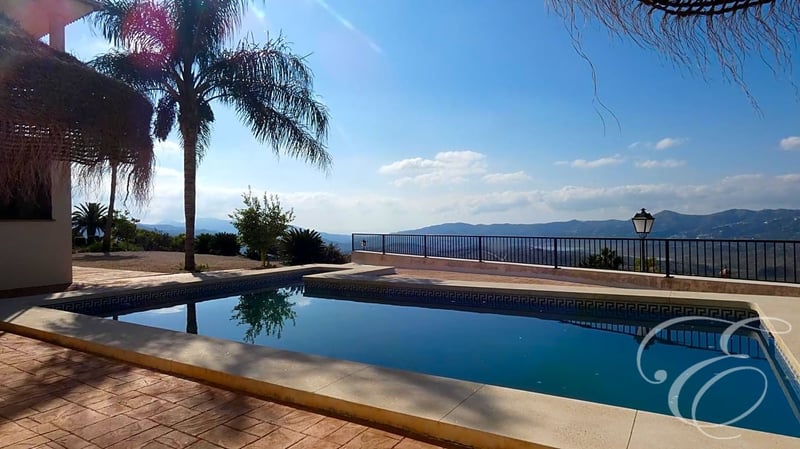 Villa in Periana - view 1