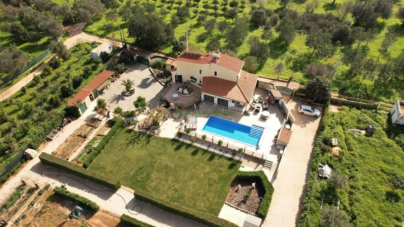 Villa in Alte - view 1