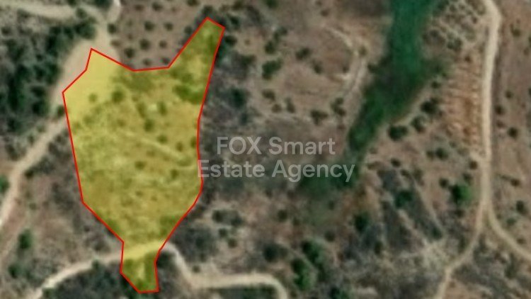 Land in Kynousa - view 1