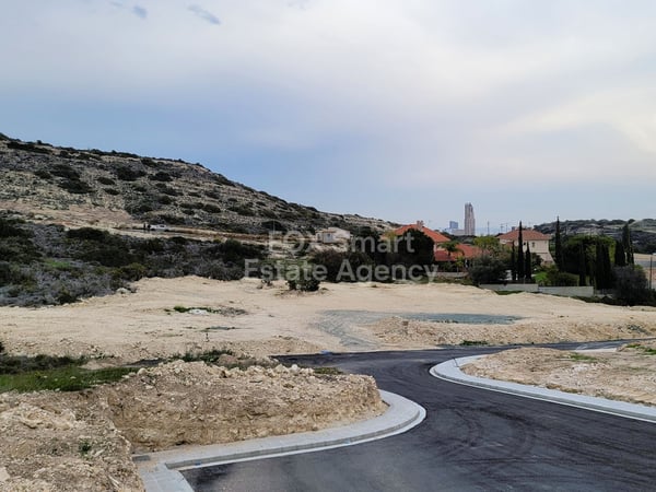 Land in Agios Tychon - view 1