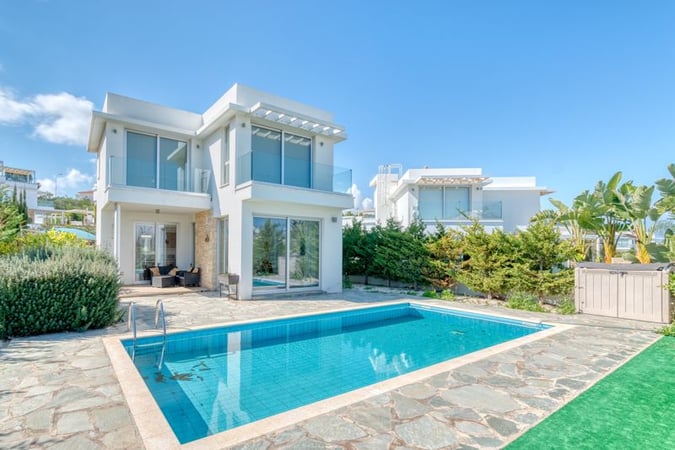 Villa in Protaras - view 1