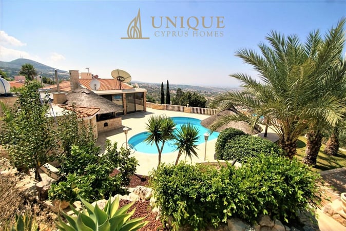 House in Tala - view 1