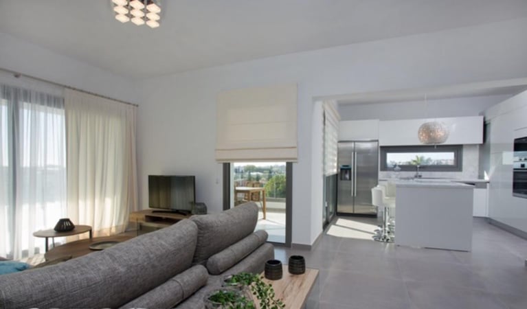 House in Saint Paraskevi - view 1