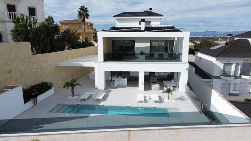 Villa in Rojales - view 1