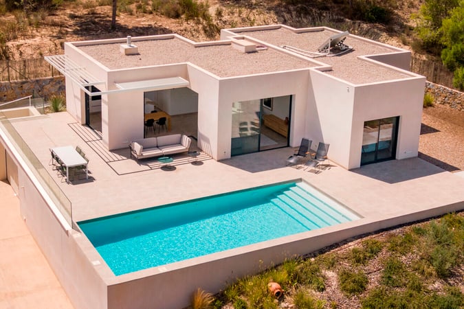 Villa in Alicante - view 1