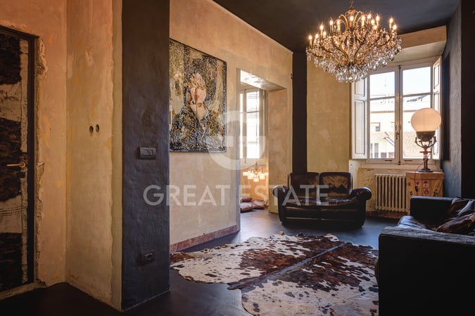 House in Arezzo - view 1