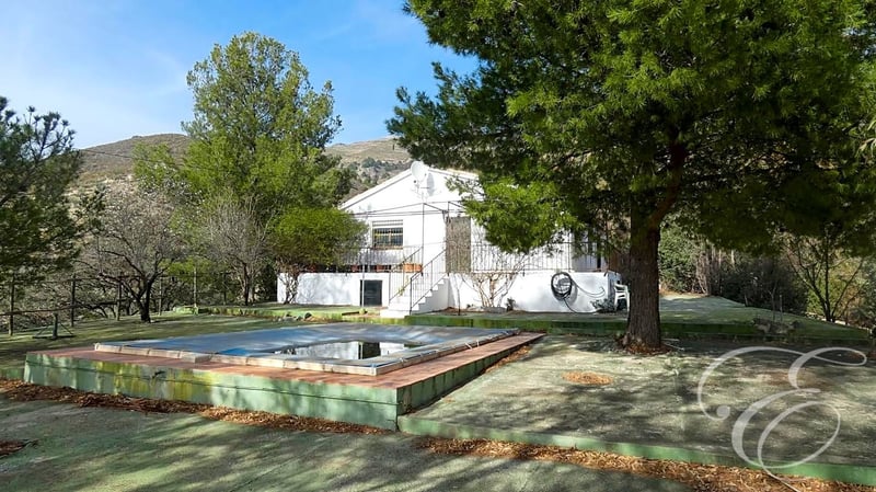 House in Salares - view 1