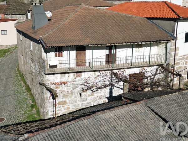 House in Teloes - view 1