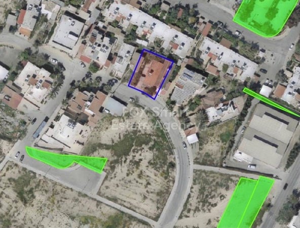 Land in Palouriotissa - view 1