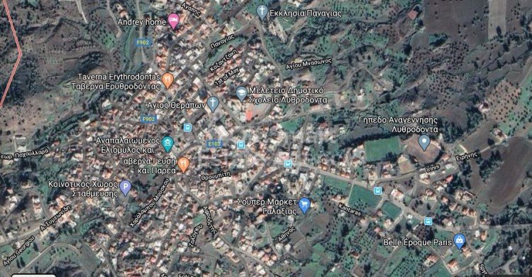 Land in Lythrodontas - view 1