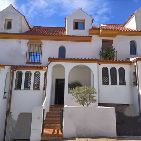 House in Estepona - view 1