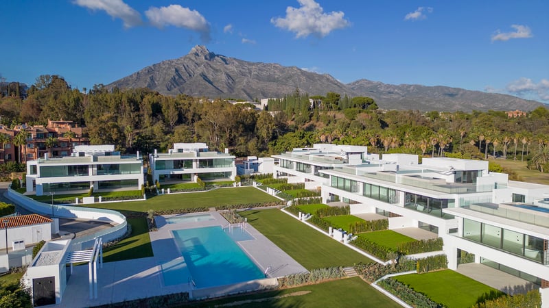 House in Marbella Del Este - view 1