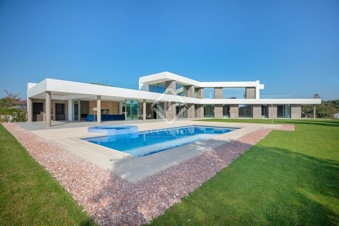 House in Caldes de Malavella - view 1