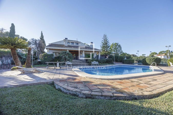 House in L'Eliana - view 1