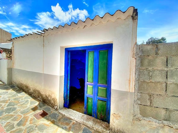 House in Salares - view 1