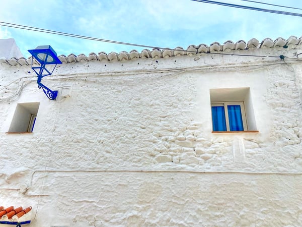 House in Salares - view 1