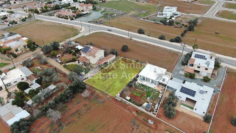 Land in Kokkinotrimithia - view 1