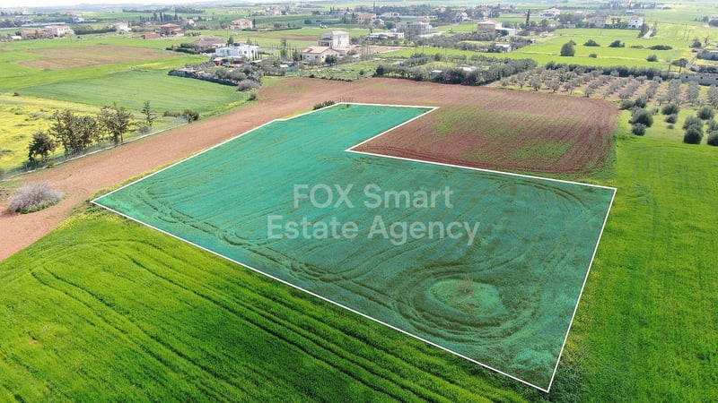 Land in Agioi Trimithias - view 1