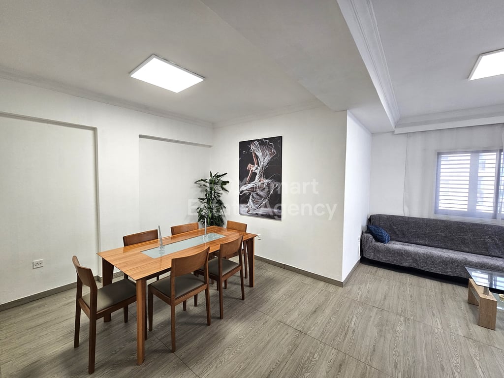 Apartment in Ayioi Omoloyites - Image 3