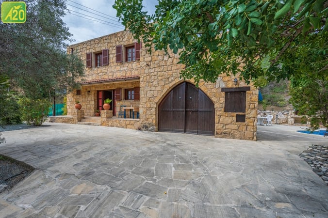 Villa in Lysos - view 1